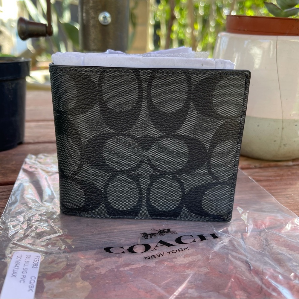 ❌SOLD❌Coach Men’s Black Double Billfold Wallet